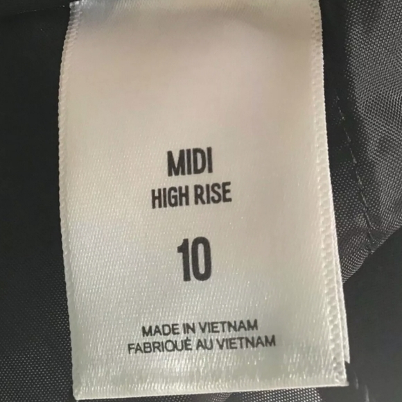 Express Black High Waisted Black Sateen Shorts - Picture 7 of 8